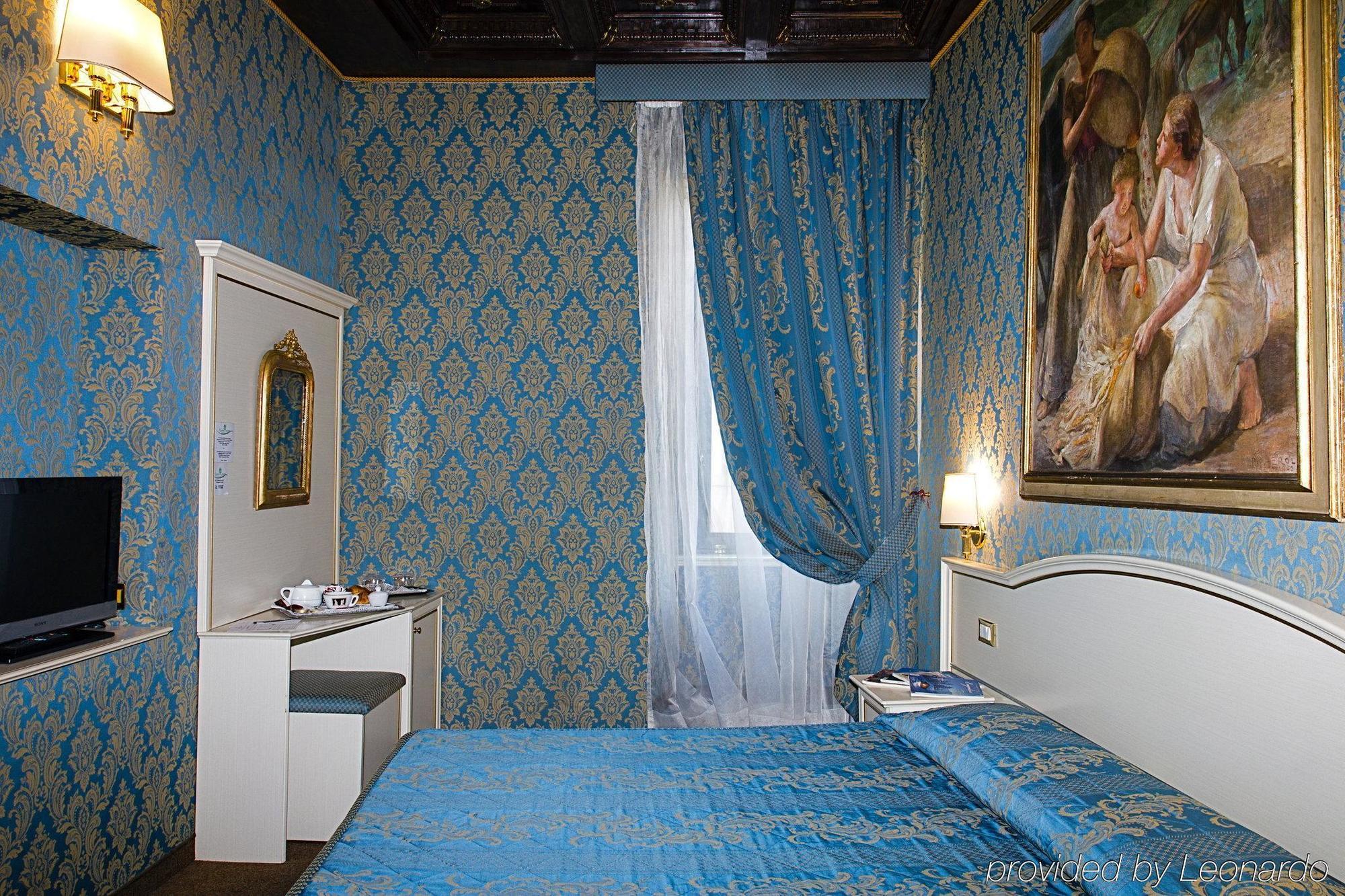 רומא Residenza Canova Tadolini - Guesthouse מראה חיצוני תמונה
